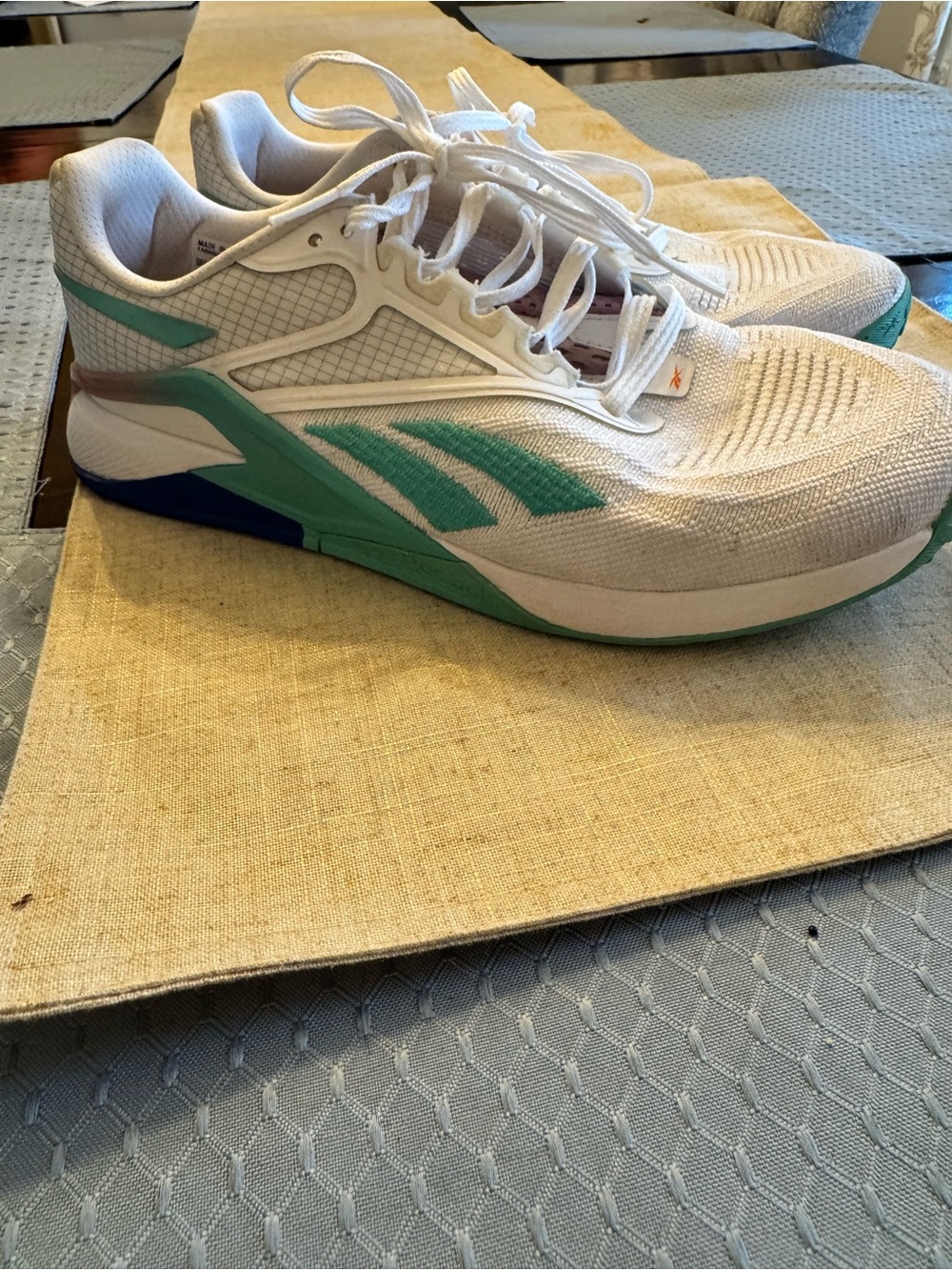 Reebok Womens White sneakers with Teal Accents CrossFit style
